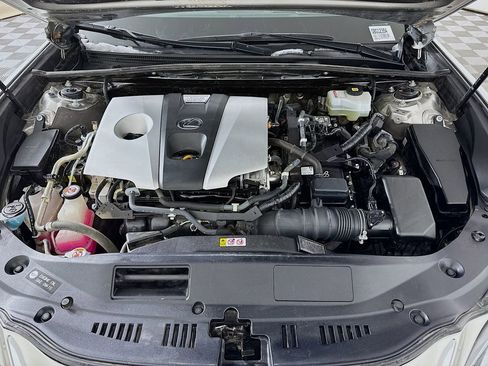 Used 2021 Lexus ES 300h w/ Premium Package image 29