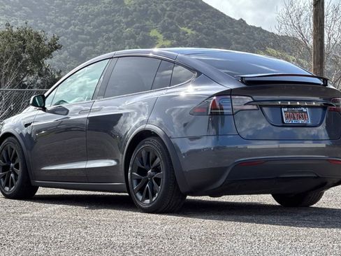 Used 2023 Tesla Model X image 6