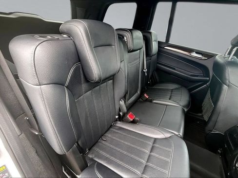 Used 2017 Mercedes-Benz GLS 450 4MATIC image 25