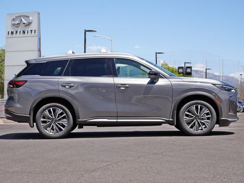 Certified 2026 INFINITI QX60 Luxe w/ Cargo Package AWD/4WD image 11