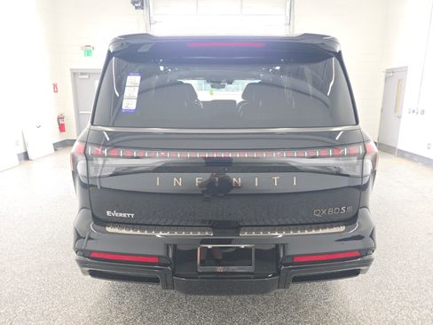New 2026 INFINITI QX80 4WD w/ Sport Exterior Package image 4