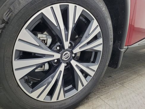 Used 2021 Nissan Rogue SV w/ Premium Package image 31