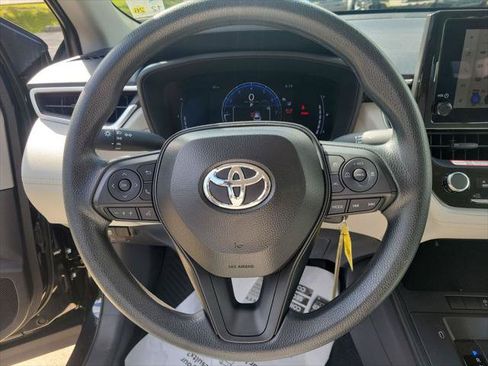 Certified 2026 Toyota Corolla Cross L FWD image 17