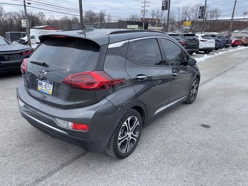 Used 2019 Chevrolet Bolt Premier w/ Infotainment Package image 7