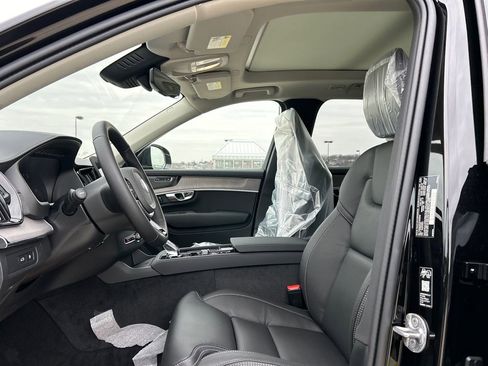 New 2026 Volvo XC90 T8 Ultra w/ Protection Package Premier AWD/4WD image 10
