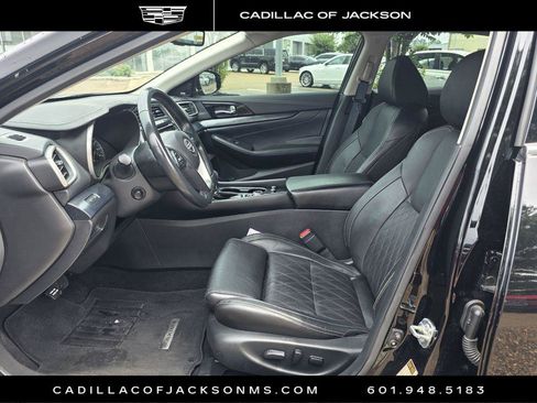Used 2023 Nissan Maxima Platinum w/ Sport Mat Group FWD image 18