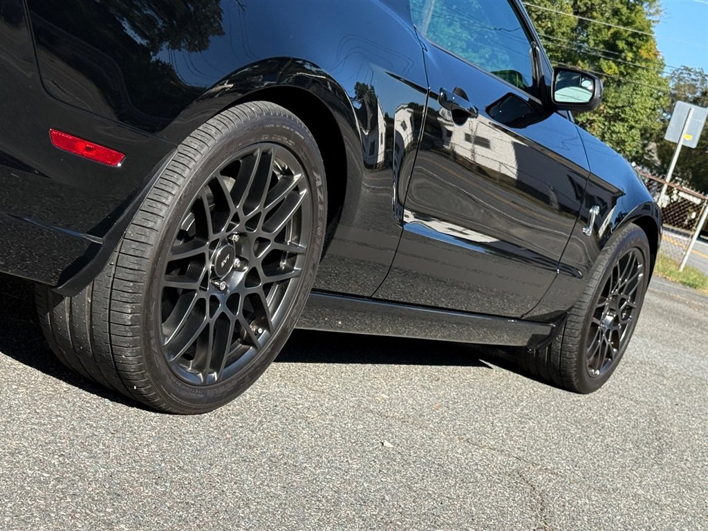 Used 2014 Ford Mustang Shelby GT500 w/ Equipment Group 821A RWD image 37