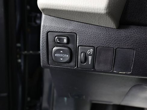 Used 2015 Toyota Corolla LE image 31