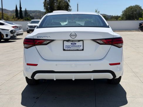 Used 2025 Nissan Sentra S FWD image 9
