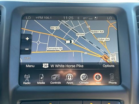 Used 2015 Jeep Cherokee Limited w/ Luxury Group image 27