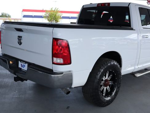 Used 2016 RAM 1500 Classic SLT image 7