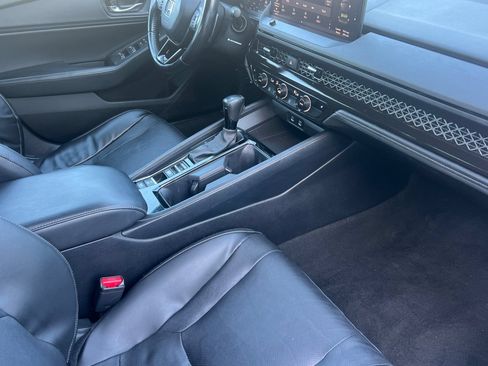 Used 2023 Honda Accord Sport image 19