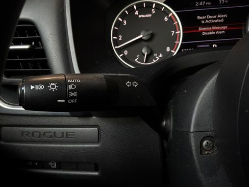 Used 2023 Nissan Rogue S FWD image 34