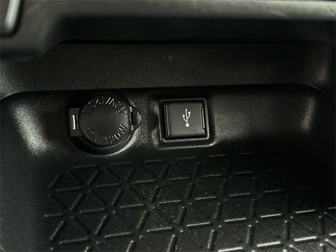 Certified 2021 Toyota RAV4 LE image 29