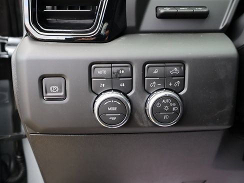 New 2026 GMC Sierra 3500 AT4 w/ AT4 Premium Plus Package image 13