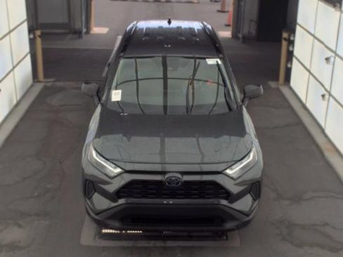 Used 2024 Toyota RAV4 LE AWD/4WD image 2