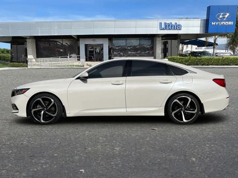 Used 2018 Honda Accord Sport image 5