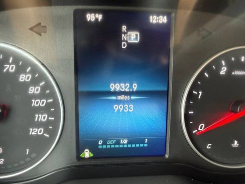 Used 2023 Mercedes-Benz Sprinter 2500 image 12