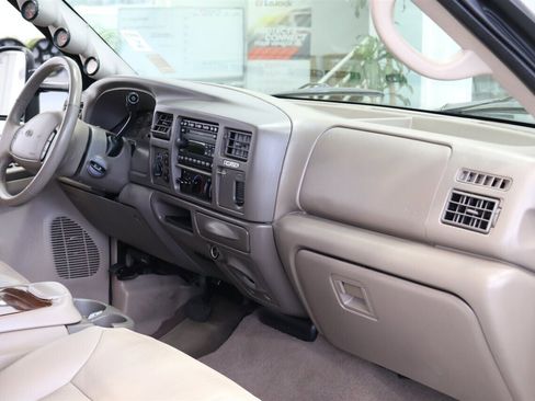 Used 2001 Ford Excursion Limited image 85