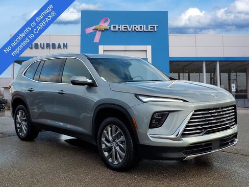 Used 2025 Buick Enclave Preferred image 3