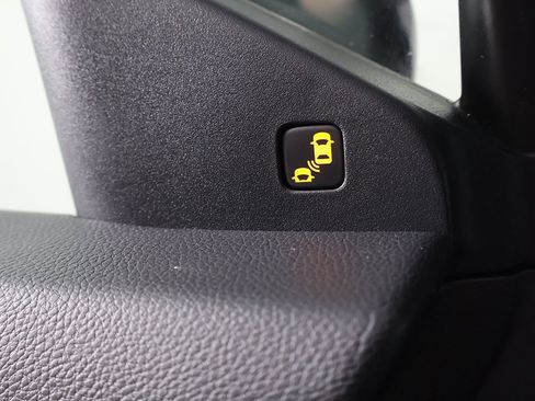 Used 2022 Honda Pilot Sport image 36