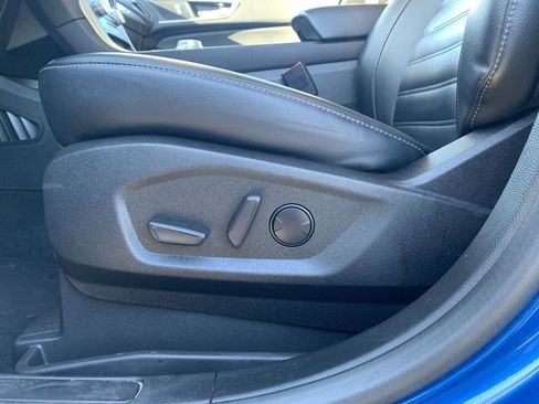 Used 2023 Ford Edge SEL image 14