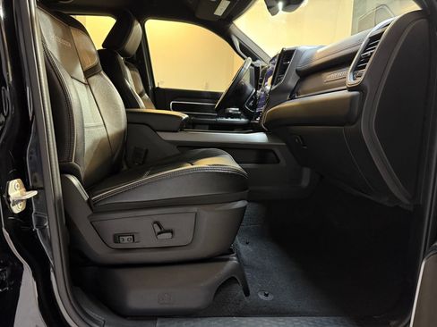 Used 2024 RAM 2500 Laramie w/ Night Edition image 50