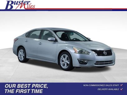 Used 2015 Nissan Altima 2.5 SV w/ Convenience Package