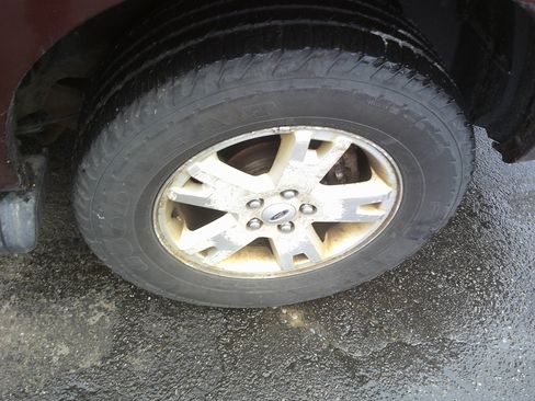 Used 2009 Ford Explorer XLT image 8