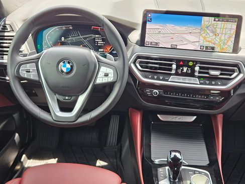 Used 2024 BMW X4 xDrive30i w/ Parking Assistance Package AWD/4WD image 26