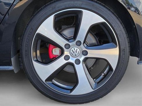 Used 2016 Volkswagen GTI SE w/ Driver Assistance Package FWD image 24