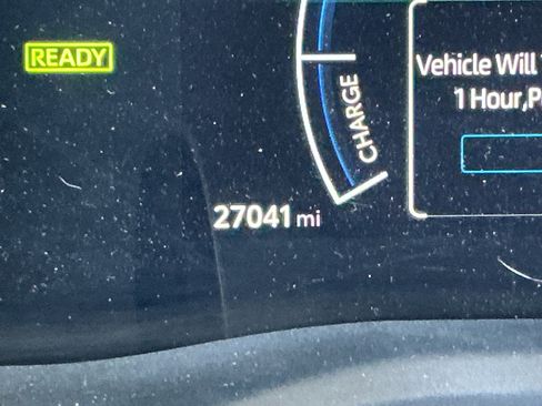 Certified 2025 Toyota Camry SE image 11