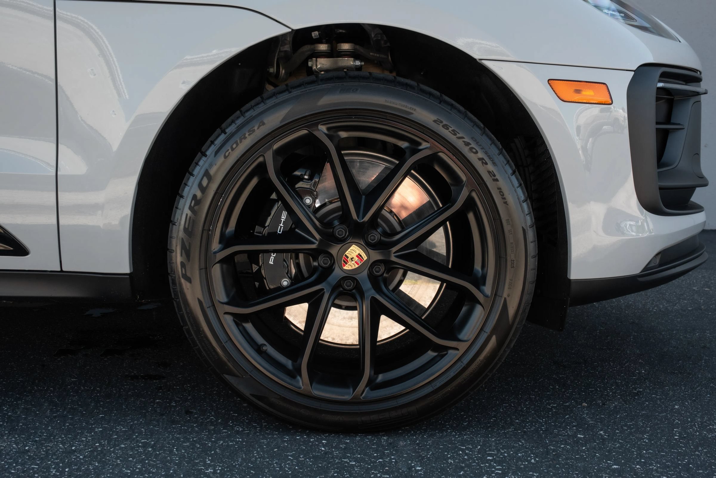 Used 2026 Porsche Macan GTS AWD/4WD image 41