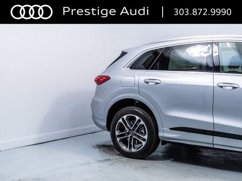 Used 2025 Audi Q5 Premium w/ Convenience Package AWD/4WD image 12