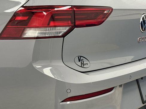 Used 2022 Volkswagen GTI SE image 33