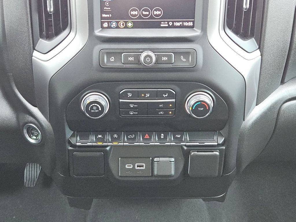 Certified 2022 Chevrolet Silverado 1500 Custom RWD image 19