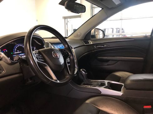 Used 2015 Cadillac SRX FWD image 5