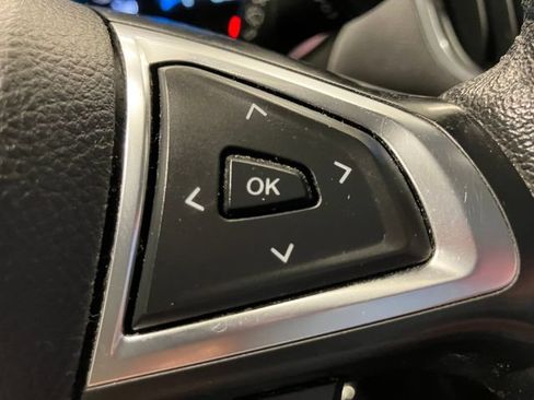 Used 2021 Ford Edge Titanium AWD/4WD image 35