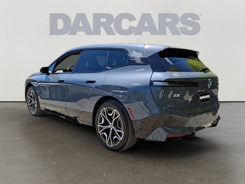 Used 2024 BMW iX xDrive50 w/ Premium Package AWD/4WD image 5