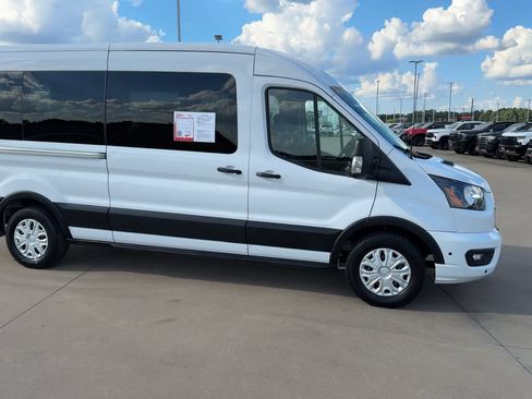 Used 2025 Ford Transit 350 XLT RWD image 2