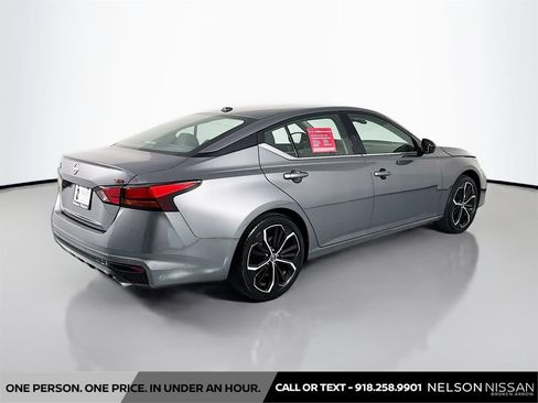 Certified 2025 Nissan Altima 2.5 SR FWD image 5