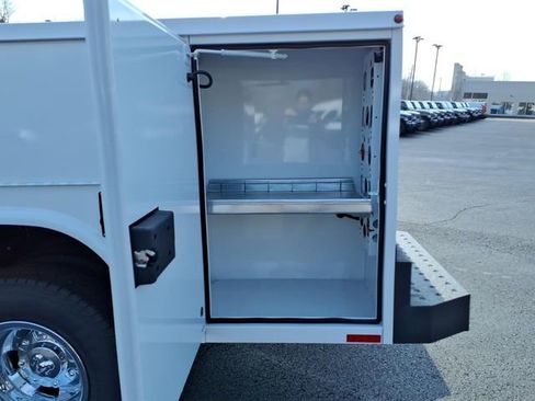 New 2026 RAM 3500 Tradesman w/ Chrome Appearance Group A image 27