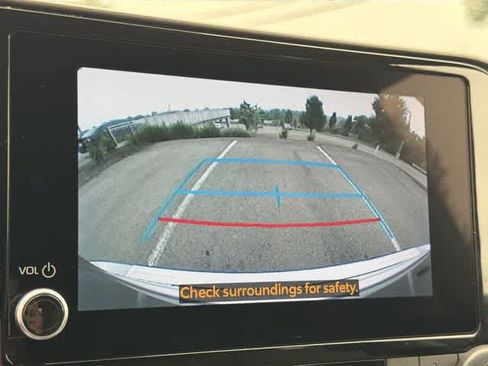 Used 2023 Toyota Highlander LE w/ Protection Package #3 (TMS) FWD image 13