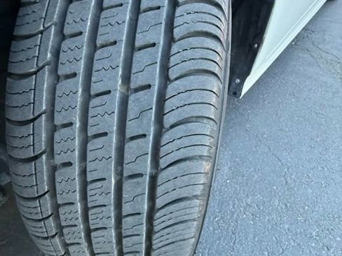 Used 2020 Toyota Prius Prime LE image 30