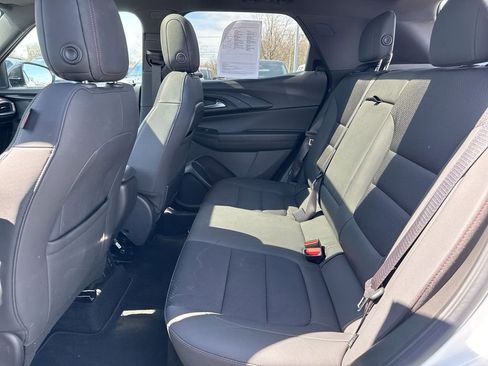 Used 2023 Chevrolet TrailBlazer RS w/ Sun and Liftgate Package image 23