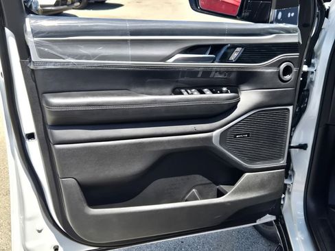 New 2025 Jeep Wagoneer Series II w/ Convenience Group I image 20