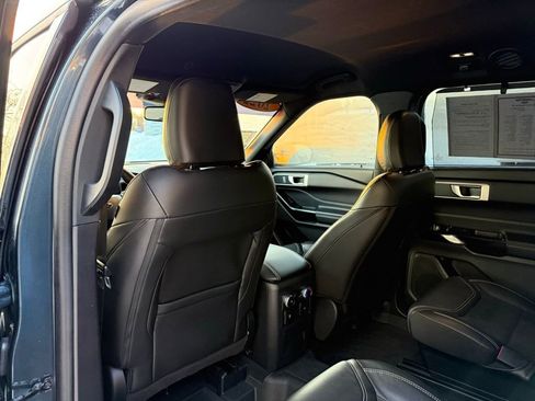 Used 2022 Ford Explorer ST image 15