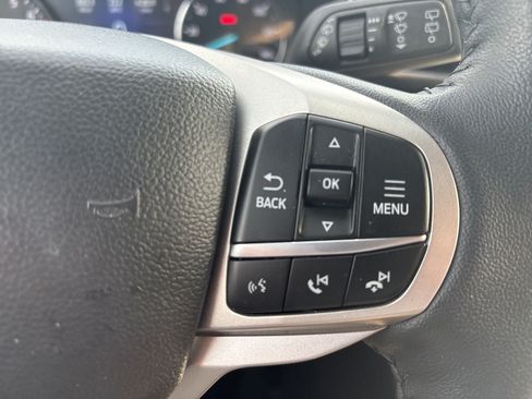 Used 2024 Ford Explorer XLT w/ Equipment Group 202A AWD/4WD image 26