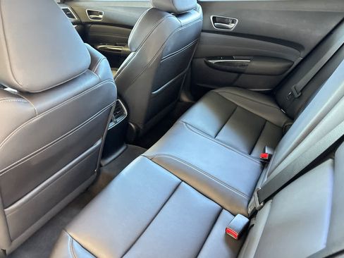 Certified 2018 Acura TLX FWD image 12