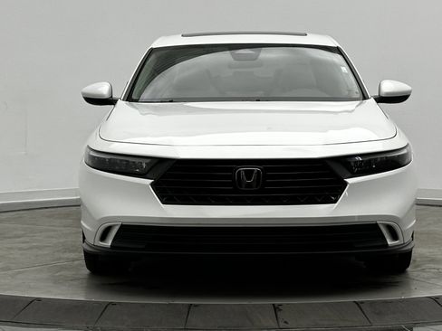 Used 2023 Honda Accord EX image 2